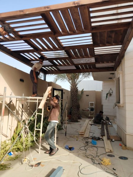 تركيب مظلات خشبية وحديدية حي الرصيفة بمكة